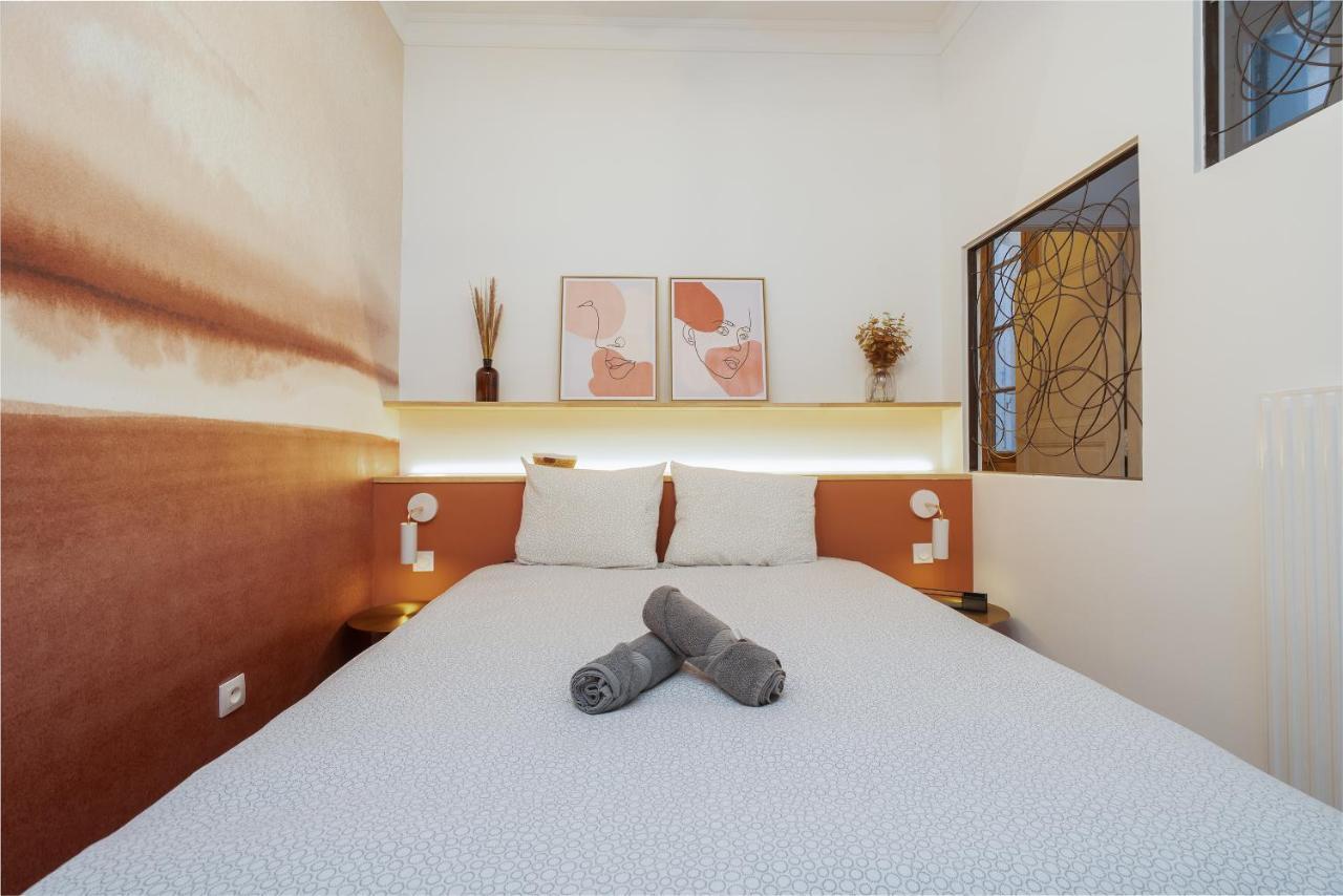 Appartement Haussmannien A *